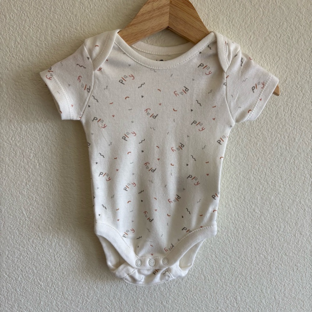 Homegrown Baby Cream Bodysuit 100% organic cotton 0-3M